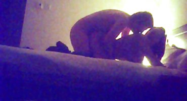 phim sex gái già việt nam Siêu Mẫu phim sex kích dục đã cho người đàn ông một phát súng.